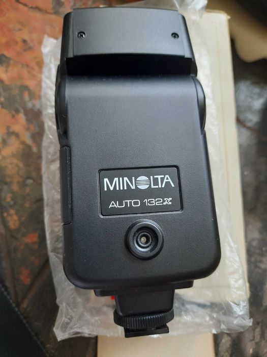 Фотовспышка Minolta auto electroflash 132X. Japan.