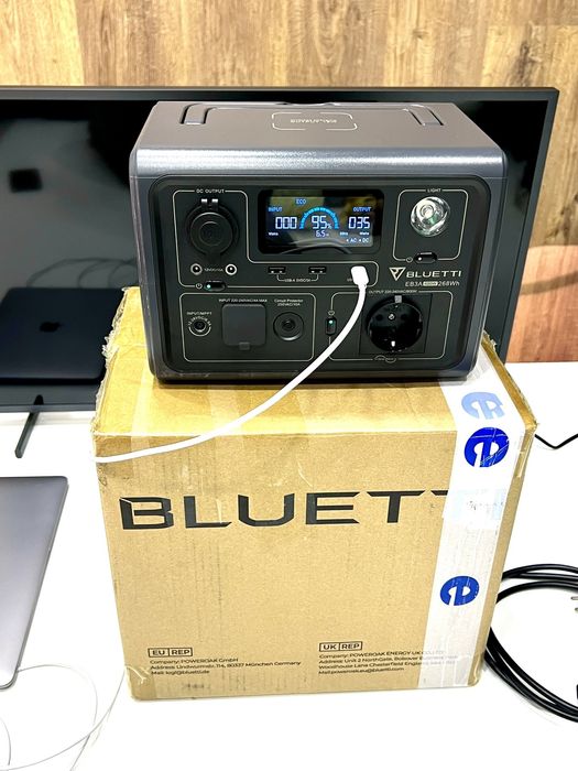 Зарядная станция Bluetti EB3A 220V
