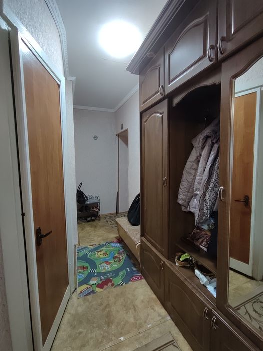 Продаж 2 кім кв в Новогуйвинську з АО