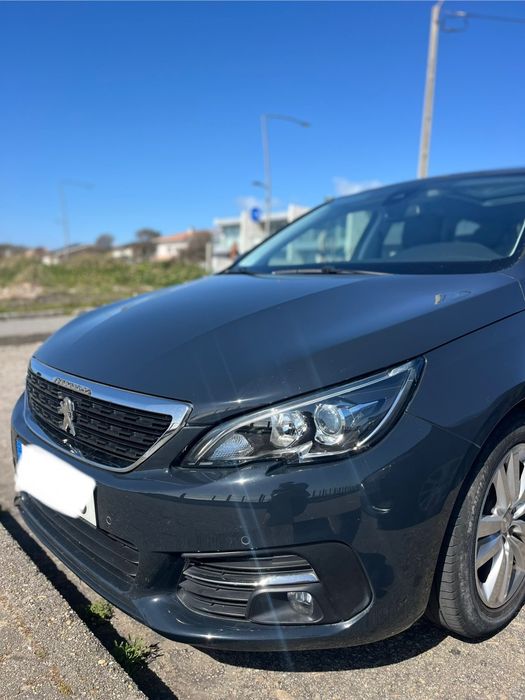 Peugeot 308 SW 1.2 130cv 2018 foto 2