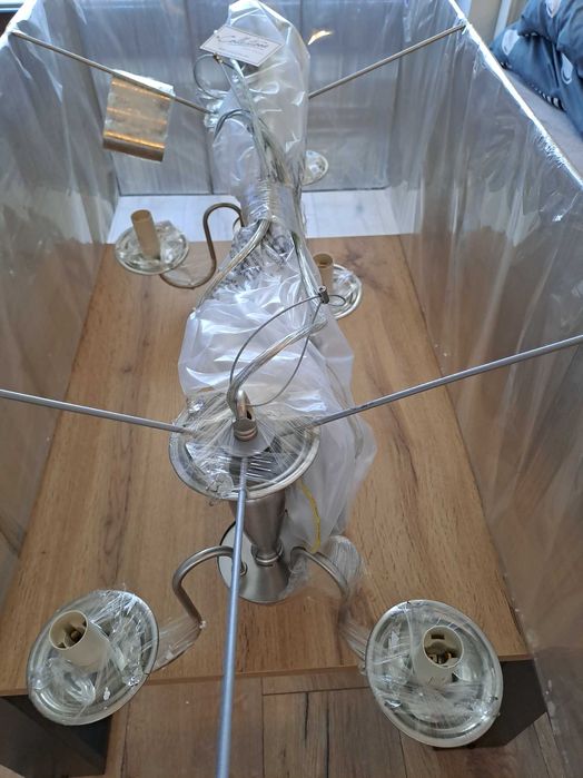 NOWY przepiekny zyrandol