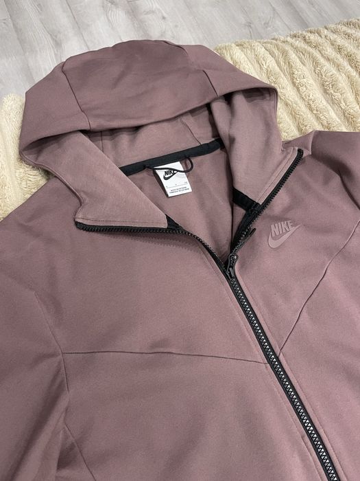 Оригінальний костюм від найк, nike