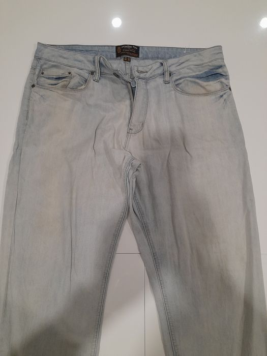 Conjunto camisas e calças