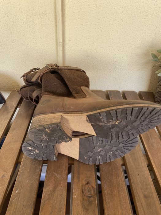 Botas de pele castanhas. Novas. 38