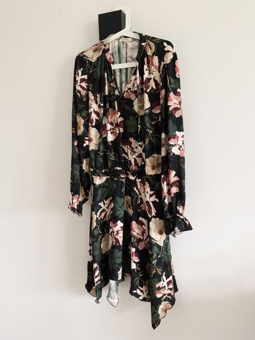 Sukienka Alma Le Collet luźna kwiaty basic wzory