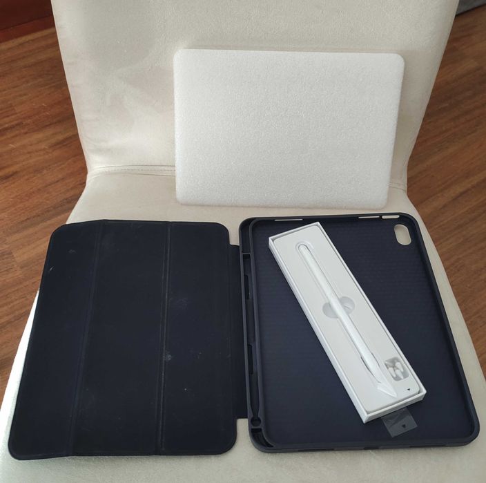 Capa nova para iPad cor azul escuro com caneta