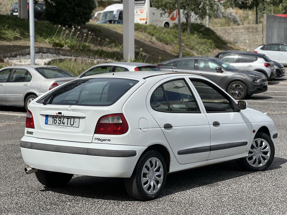 Renault Megane 1.9DCi A/C - 2002 foto 4