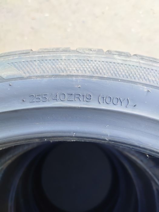 Шины 255/40/19 Hankook Ventus S1evo3