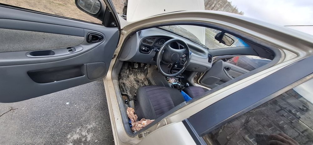 Ланос 1.5 se гур.кондиционер  стеклоподьёмники  .газ/бензин