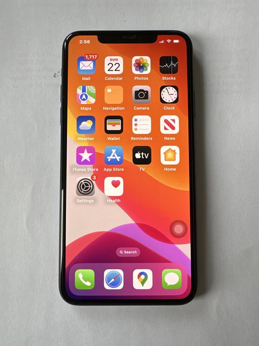 iPhone 11 Pro Max 64gb.