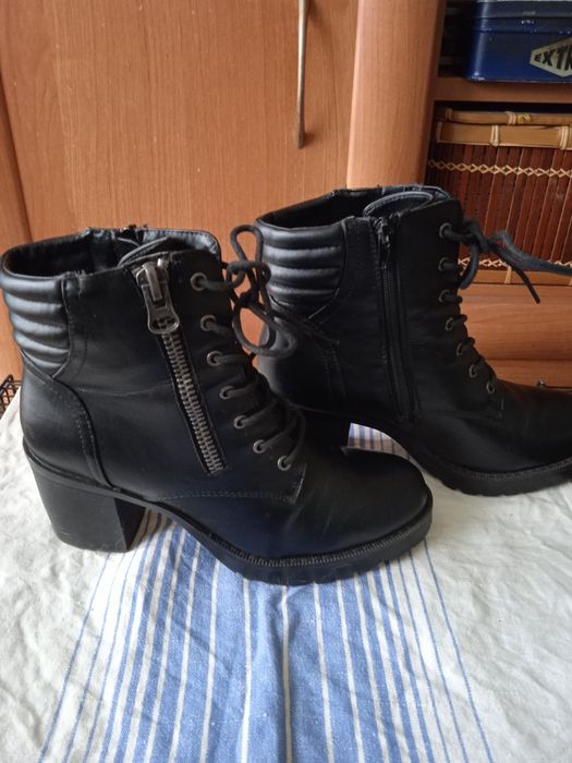 Sprzedam botki damskie