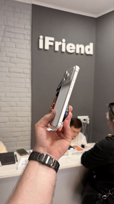 New/Open iPhone 17 pro 256gb Blue / Orange / Silver