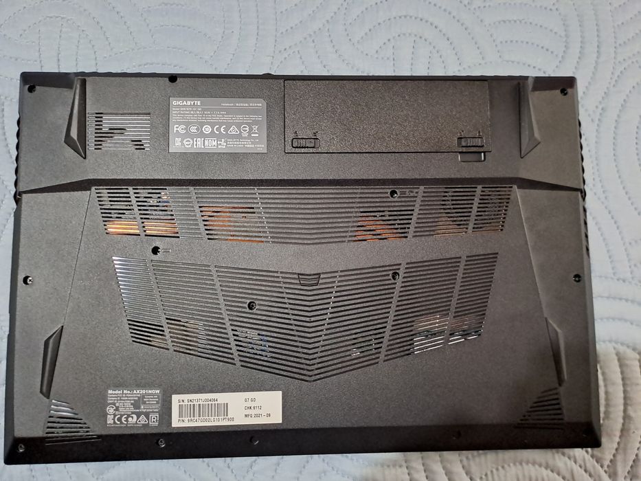 Portátil gaming Gigabyte G7