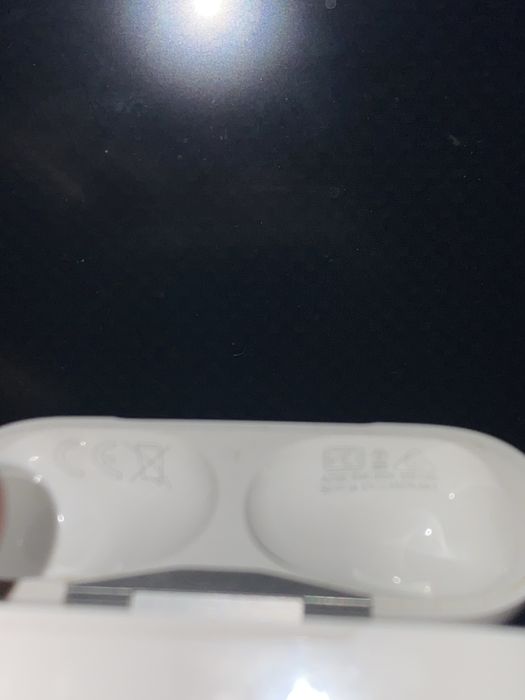 Air pods pro 1 (оригінал)