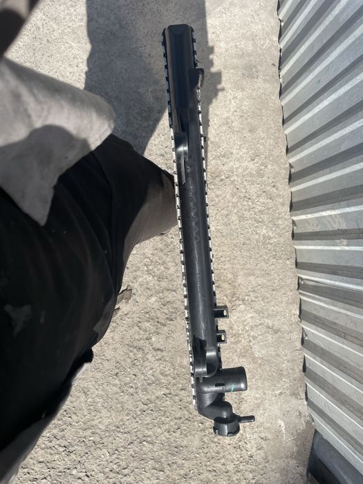 Радиатор охлаждения Nissens 64684 для Toyota Prado