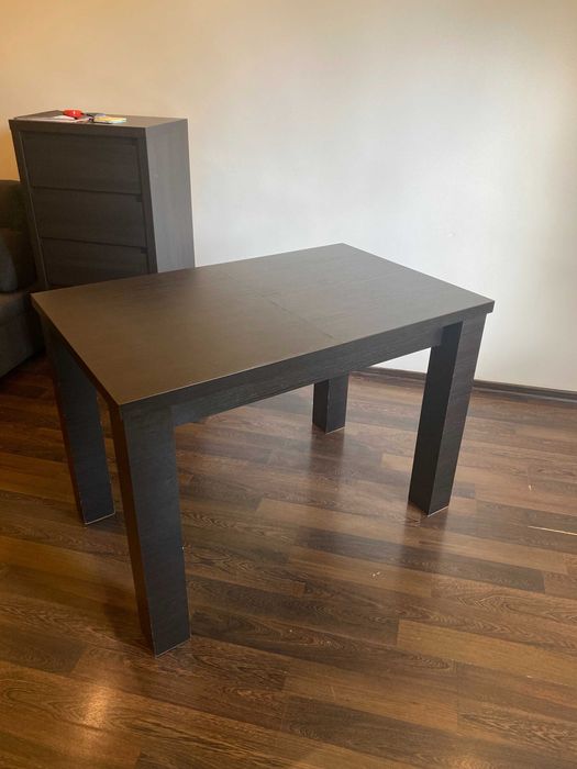 Stół rozkładany 110x70 cm i wkładka 50 cm. Wenge