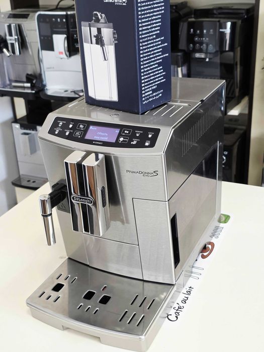 Кавомашина кофемашина Delonghi PrimaDonna S Evo ECAM 510.55
