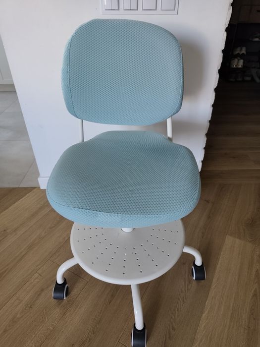 Dziecięce krzesło biurowe obrotowe vimund Ikea
