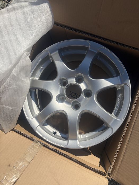 Komplet felgi aluminiowe platin 6,5jx15 et38 5x112 VW golf 5 6 passat seat  leon alhambra altea skoda octavia a