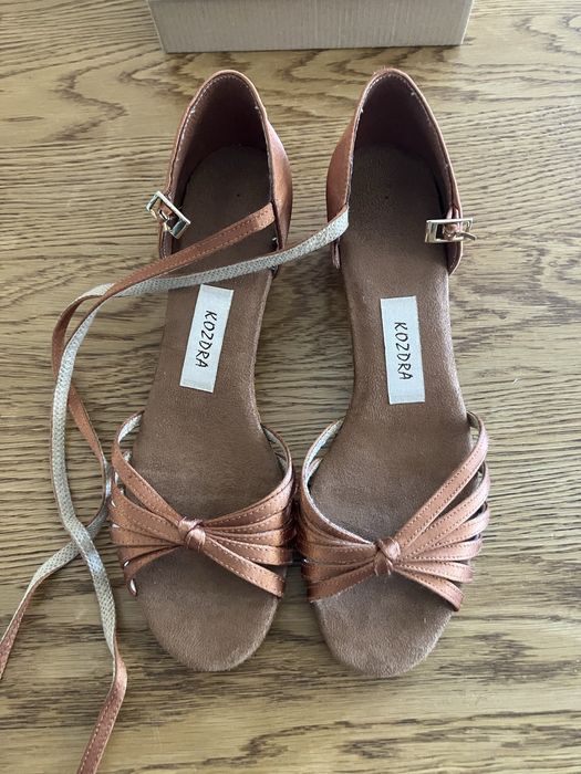 Buty do tanca towarzyskiego rozm 36 KOZDRA