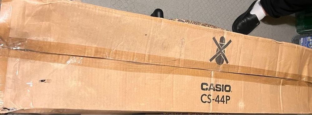 Casio CS-44P com suporte