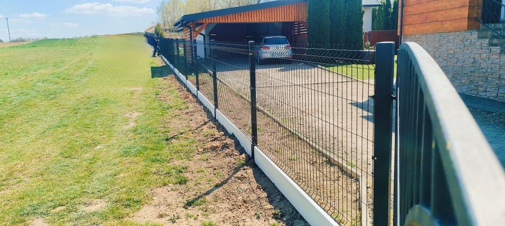 Montaż ogrodzeń panelowych