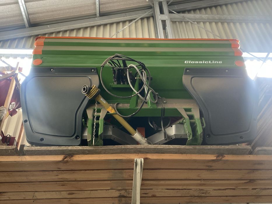 Rozsiewacz Amazone ZA-M 1201 Control