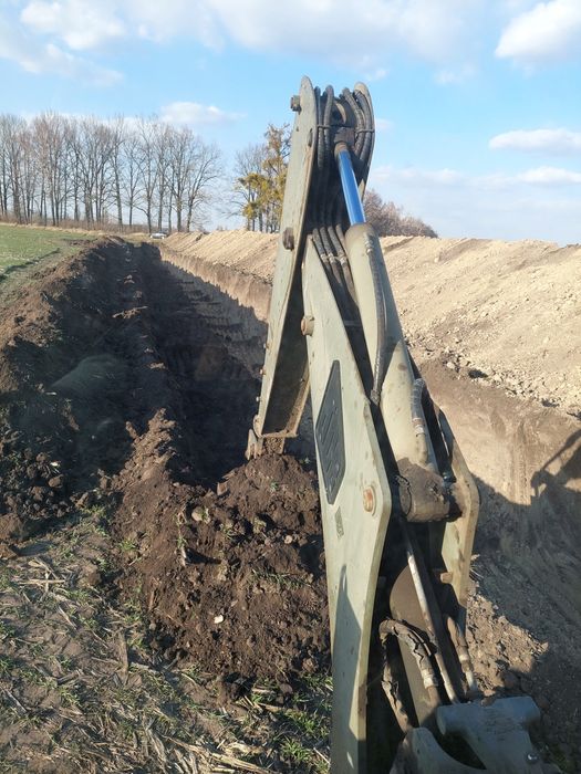 Послуги екскаватора jcb3cx  чистка снігу вивіз сміття щебінь пісок