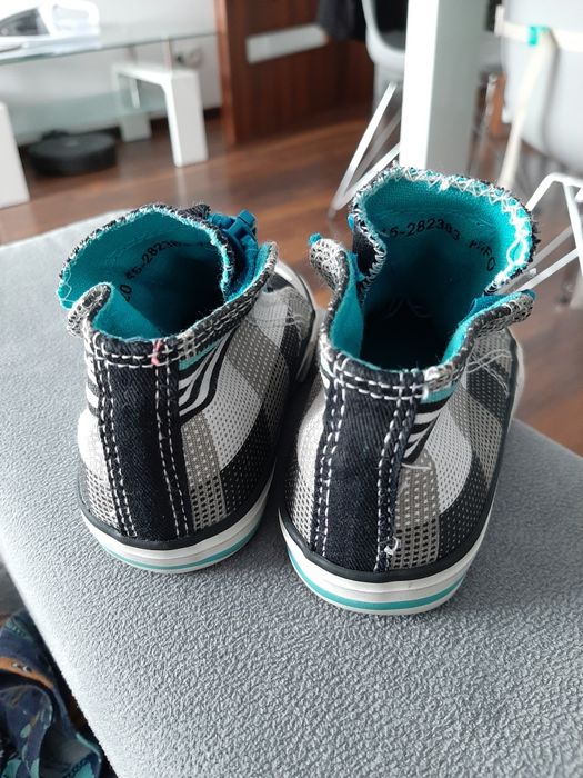 Dinsko buty 20 chłopięce