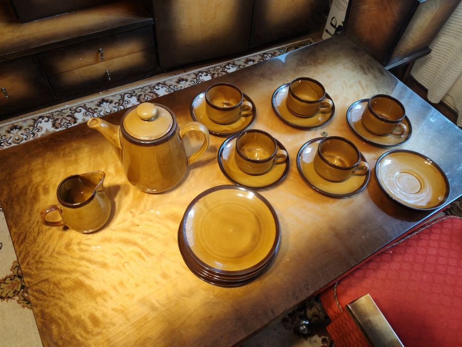 Ciekawy elegancki komplet kawowy 20 elementów.