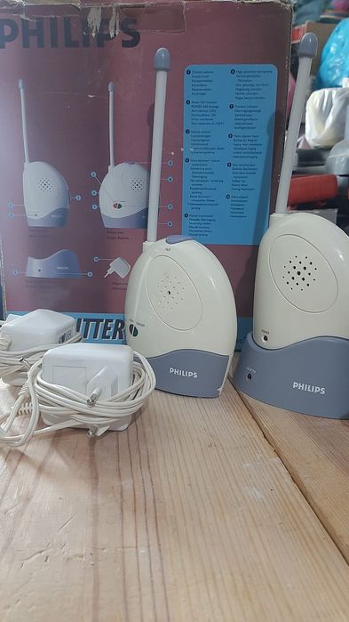 Walkie-talkie to hear baby in good condition64585233774337120