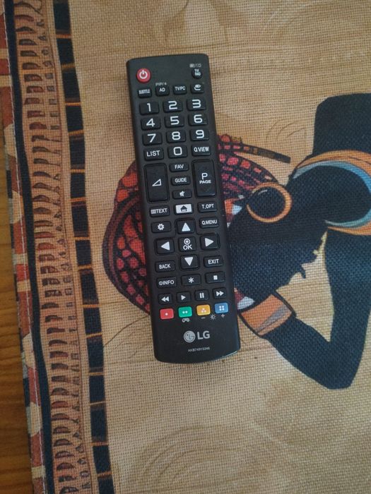 LG TV 24MT49DF - PZ como nova