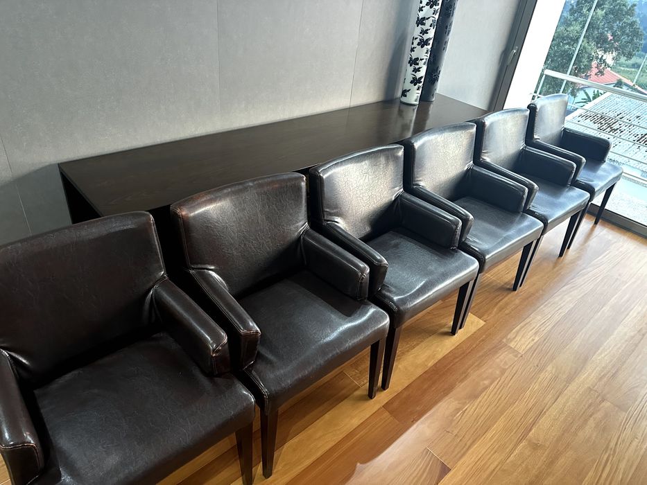 Mesa com Cadeiras de Pelex6