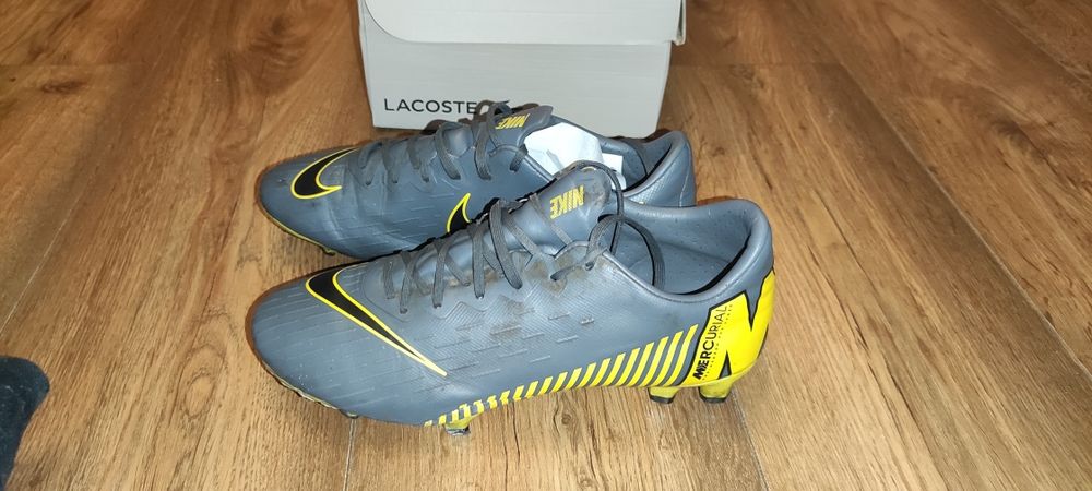 Uzywane korki pół profesjonalne Nike Mercurial Vapor 12 pro fg r. 40.5