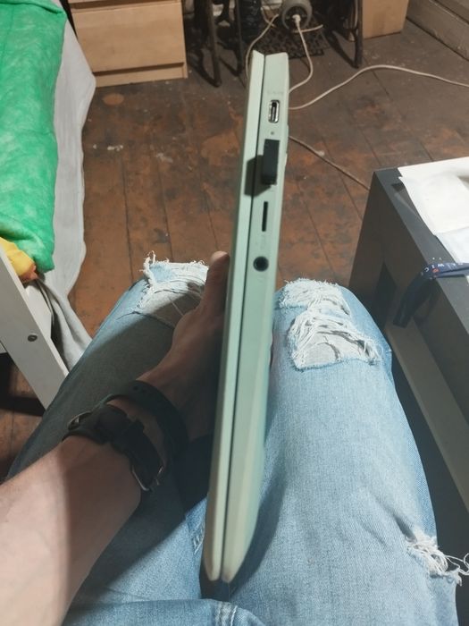 Sprzedam Laptopa HP 11A