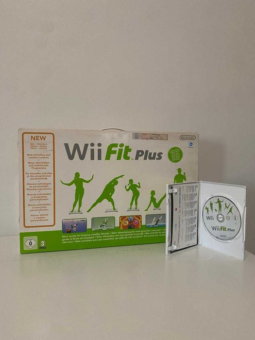 Nintendo Wii + Wii Fit Plus (with 2 games included)64284456434947121