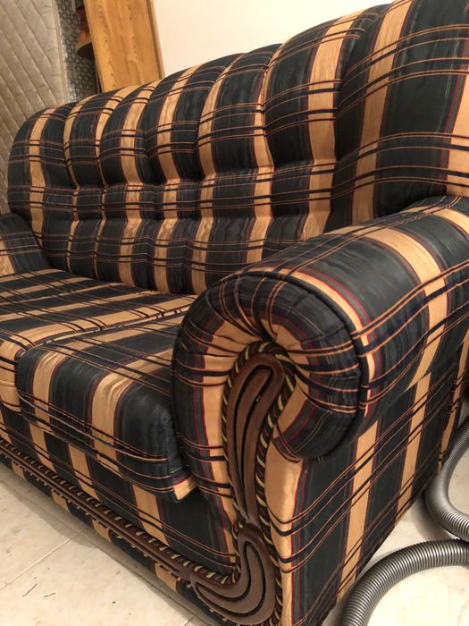 Sofá cama com três lugares