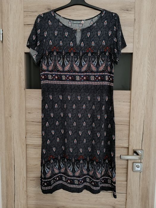 Letnia sukienka Grey Wolf r. M 100% wiskoza