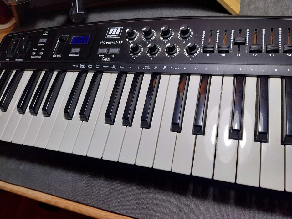 Miditech i2-Control 37 – Controlador MIDI USB (Usado)