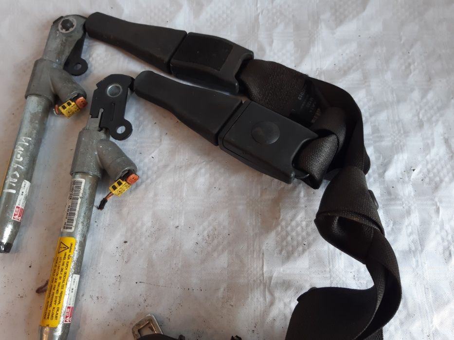Pasy bezpieczeństwa z napinaczami Opel Insignia Lift