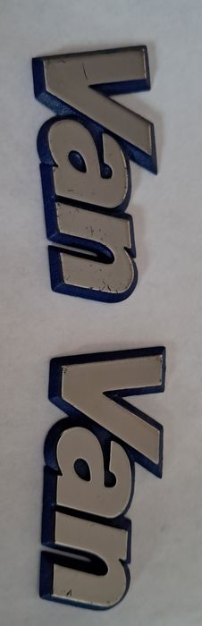 Dwa emblematy Van