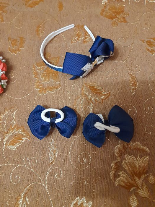 Обруч та резинки для волосся