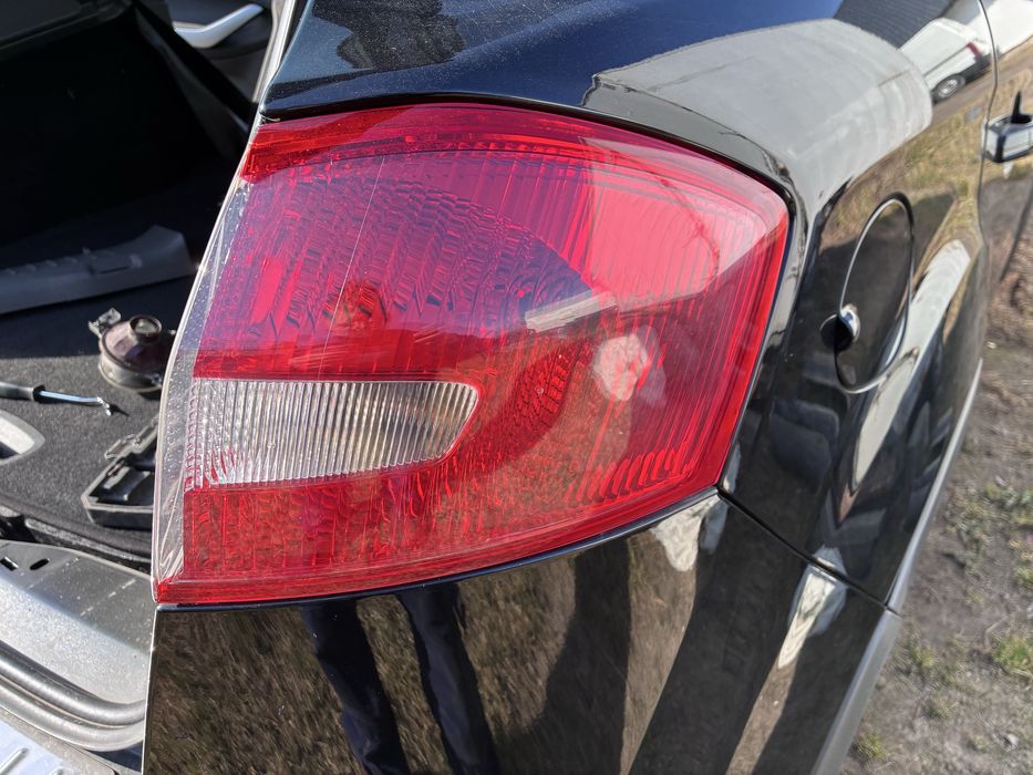 Lampa tyl prawa Ford Kuga I