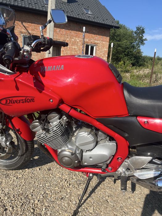 Мотоцикл Yamaha xj600s
