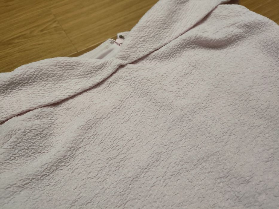 Sukienka GUESS pudrowy róż