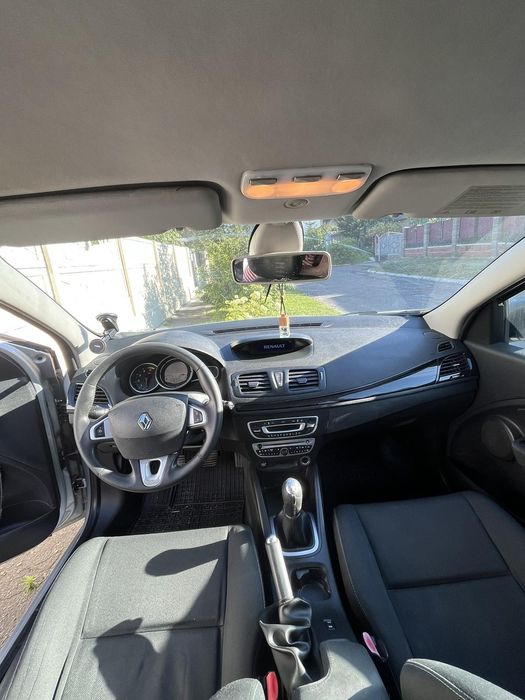 Меган 3 2011 року