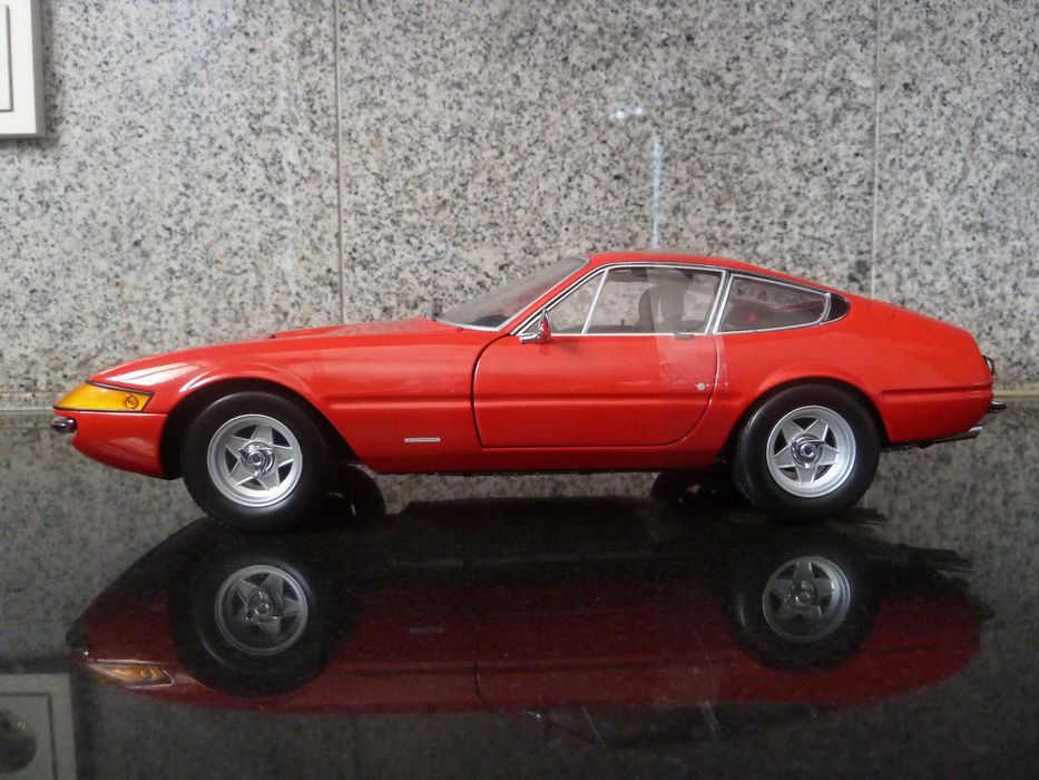1:18 Kyosho, Ferrari 365 GTB/4 Daytona 1971, AutoArt Minichamps