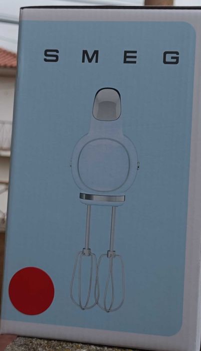 Batedeira Smeg HMF01RDEU NOVA vermelha