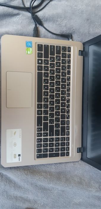 Комп'ютер ASUS 15 дюймов