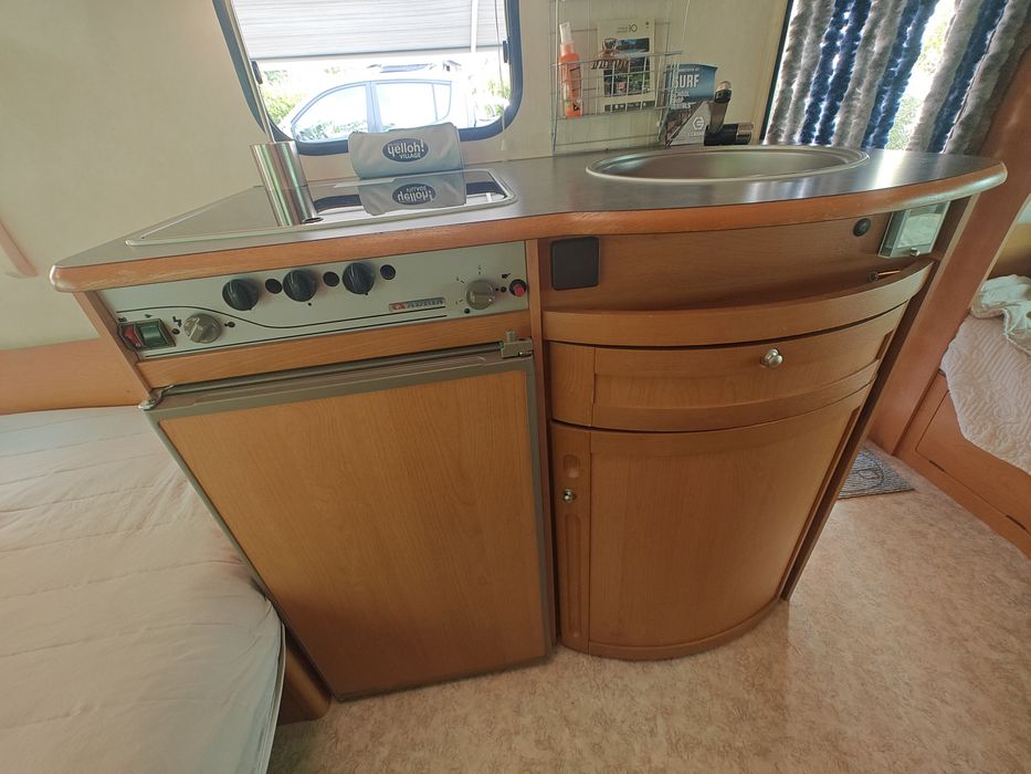 Caravana Adria UNIC 461UB